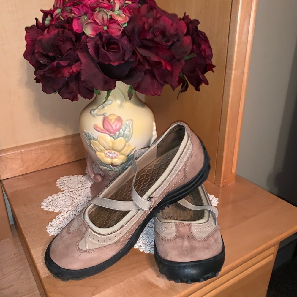 Lands End Women's Comfort Mary Jane Shoes 8 1/2